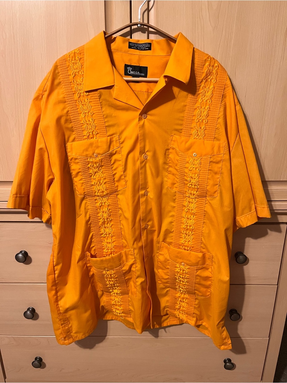 Men's Cuban Guayabera Shirt, Classic Embroidered 4 Pockets, Orange, 2X